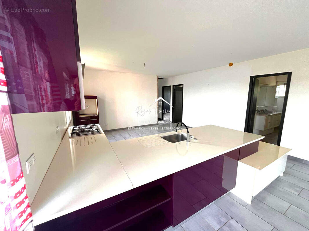 Cuisine - Maison à LESIGNY