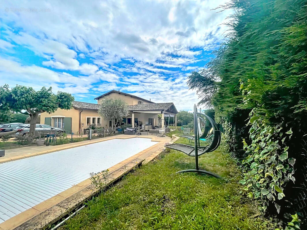 Maison à VILLEFRANCHE-SUR-SAONE