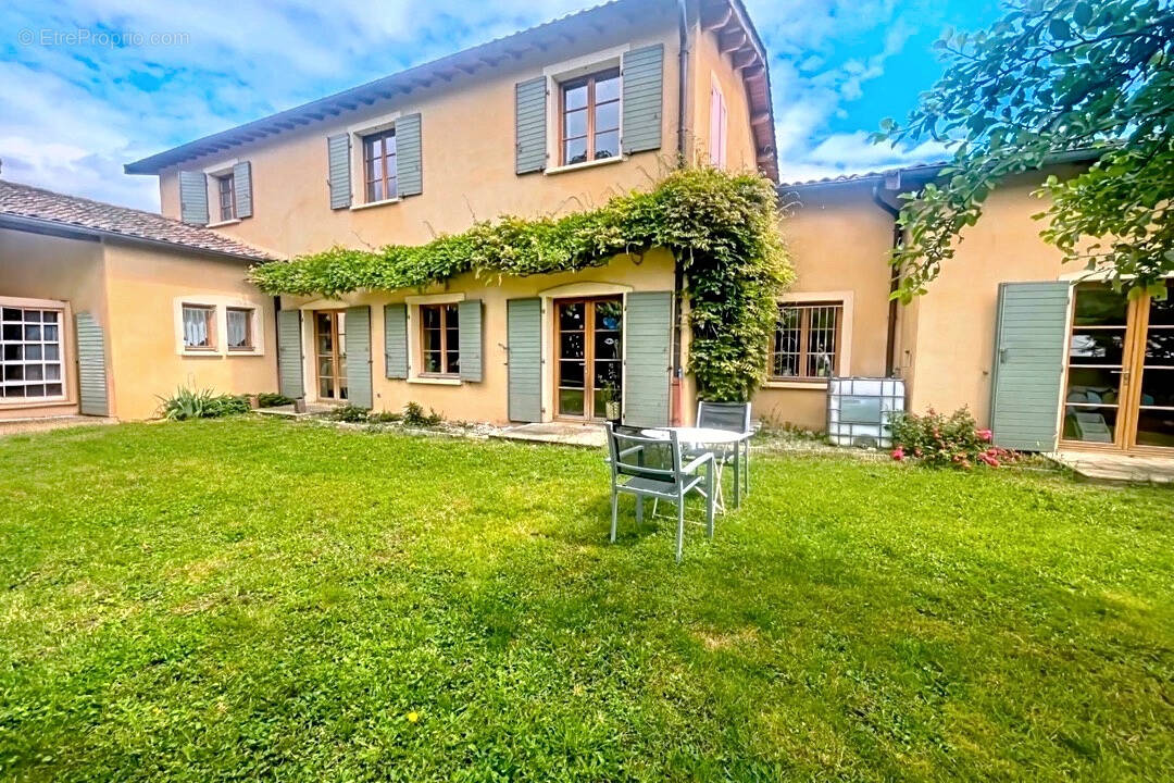 Maison à VILLEFRANCHE-SUR-SAONE