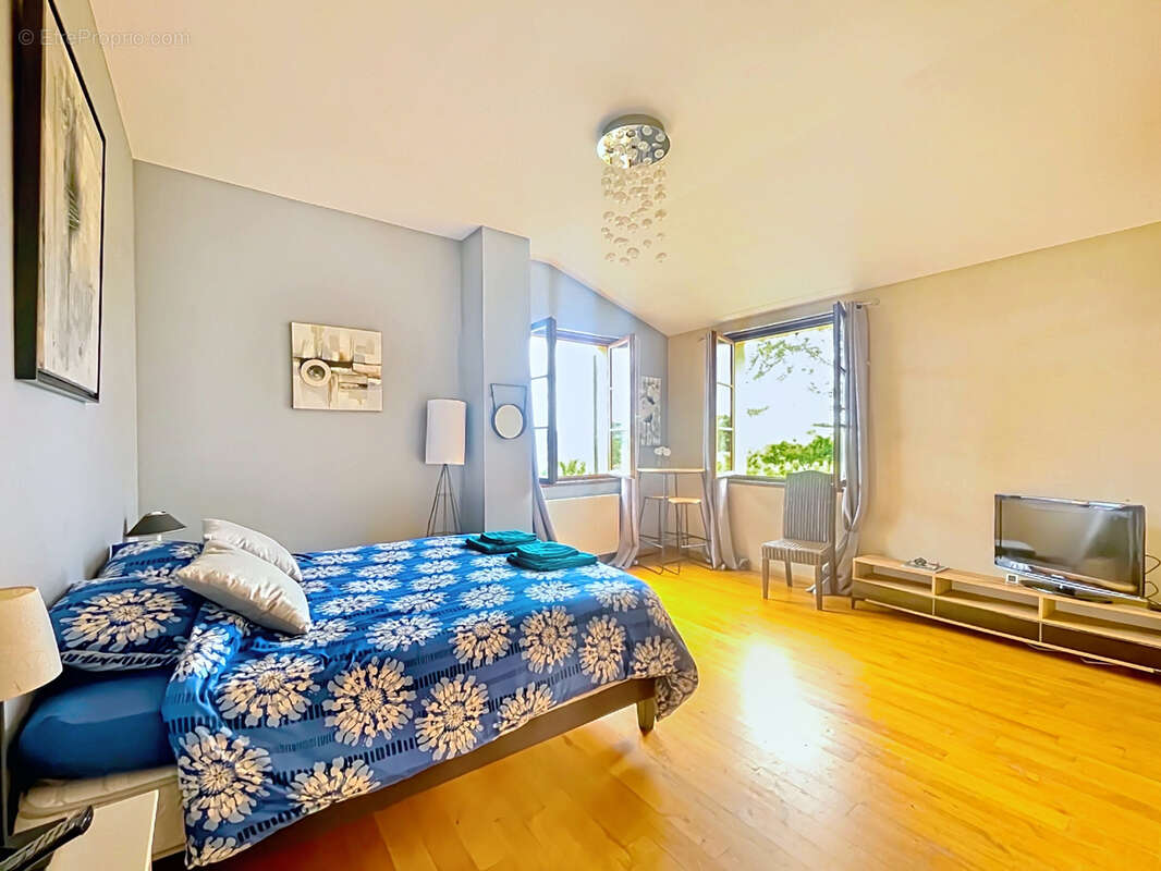 Maison à VILLEFRANCHE-SUR-SAONE