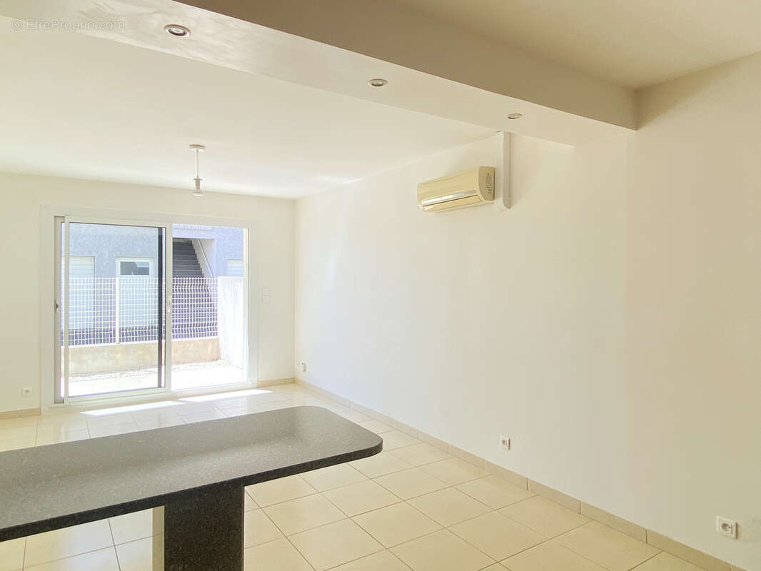 Appartement à VILLENEUVE-DE-LA-RAHO