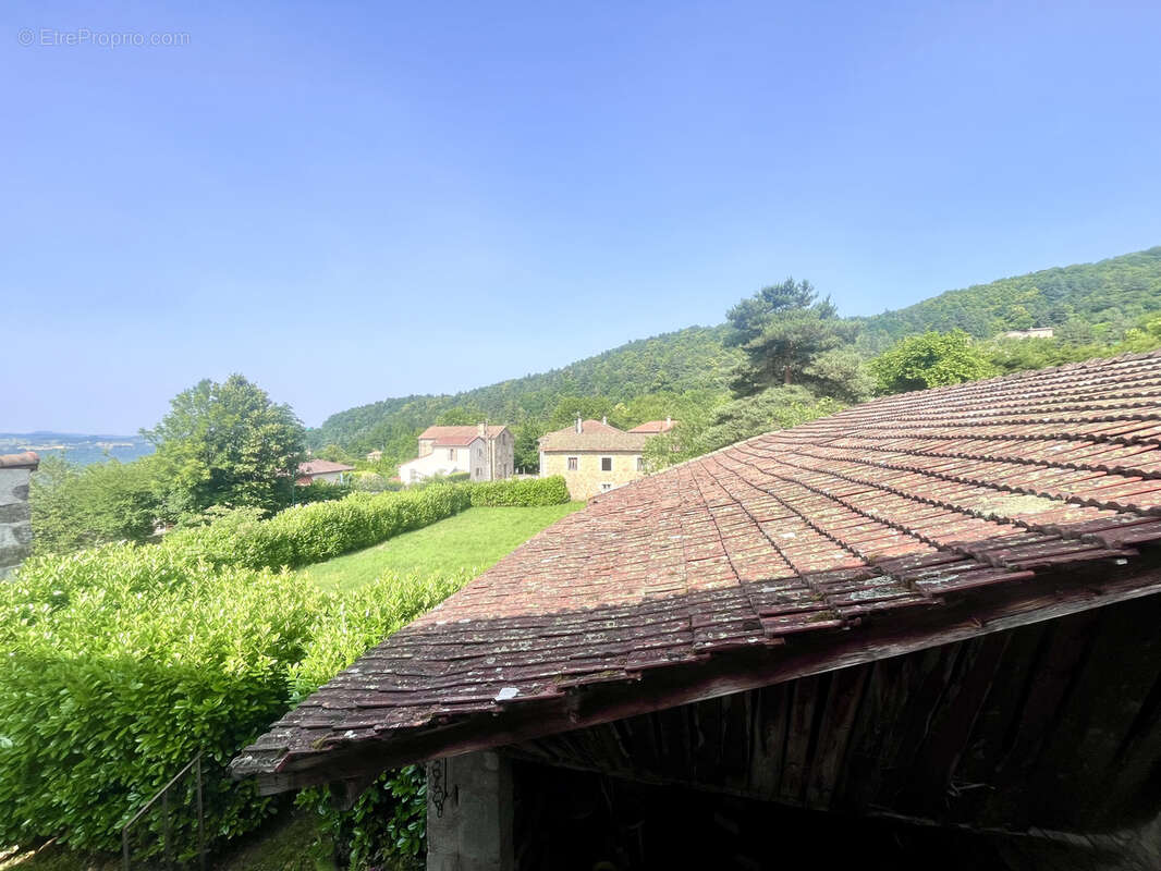 Maison à LE CRESTET