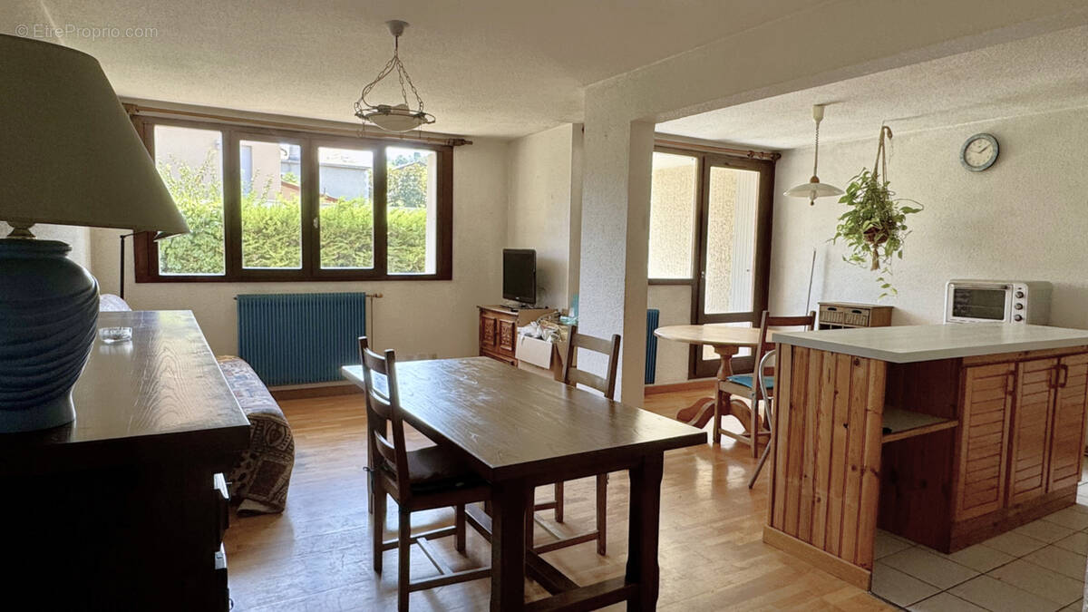Appartement à AIX-LES-BAINS