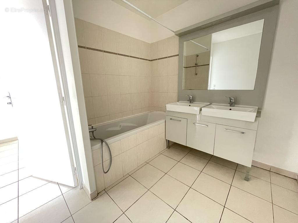 Appartement à MARSEILLE-10E