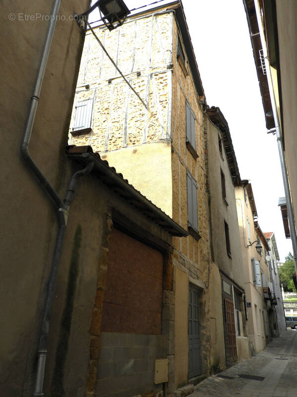 Maison à VILLEFRANCHE-DE-ROUERGUE
