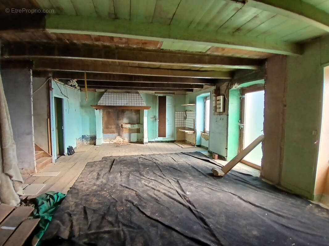 Maison à DORE-L&#039;EGLISE