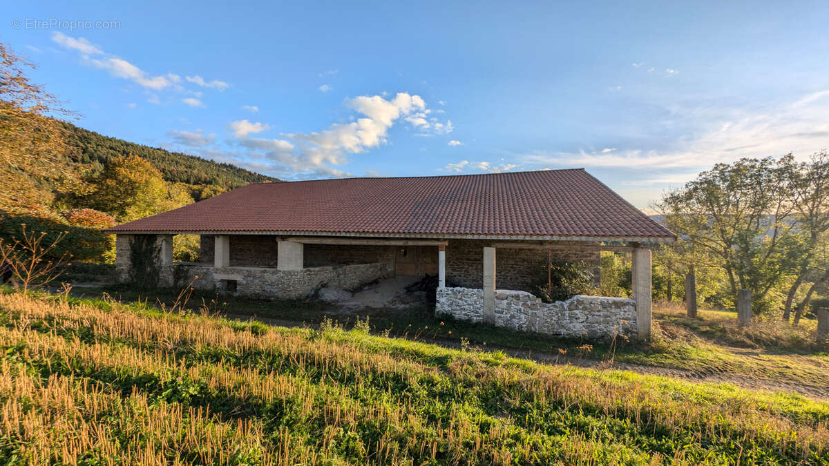 Maison à DORE-L&#039;EGLISE