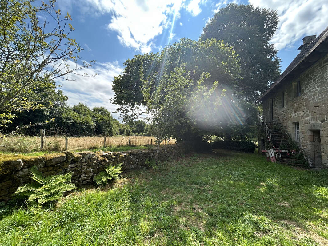 Maison à CHAMPAGNAC-LA-NOAILLE