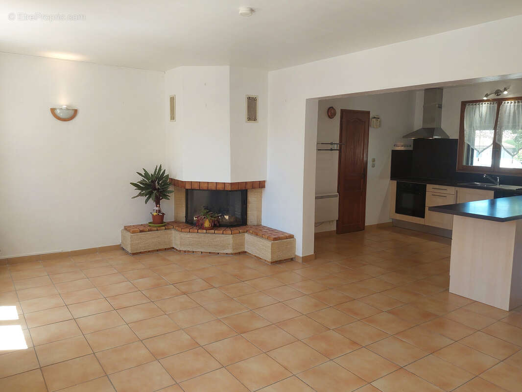 Maison à VILLENEUVE-LES-MAGUELONE