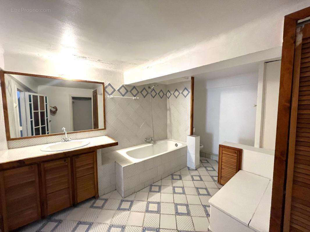 Appartement à VENCE