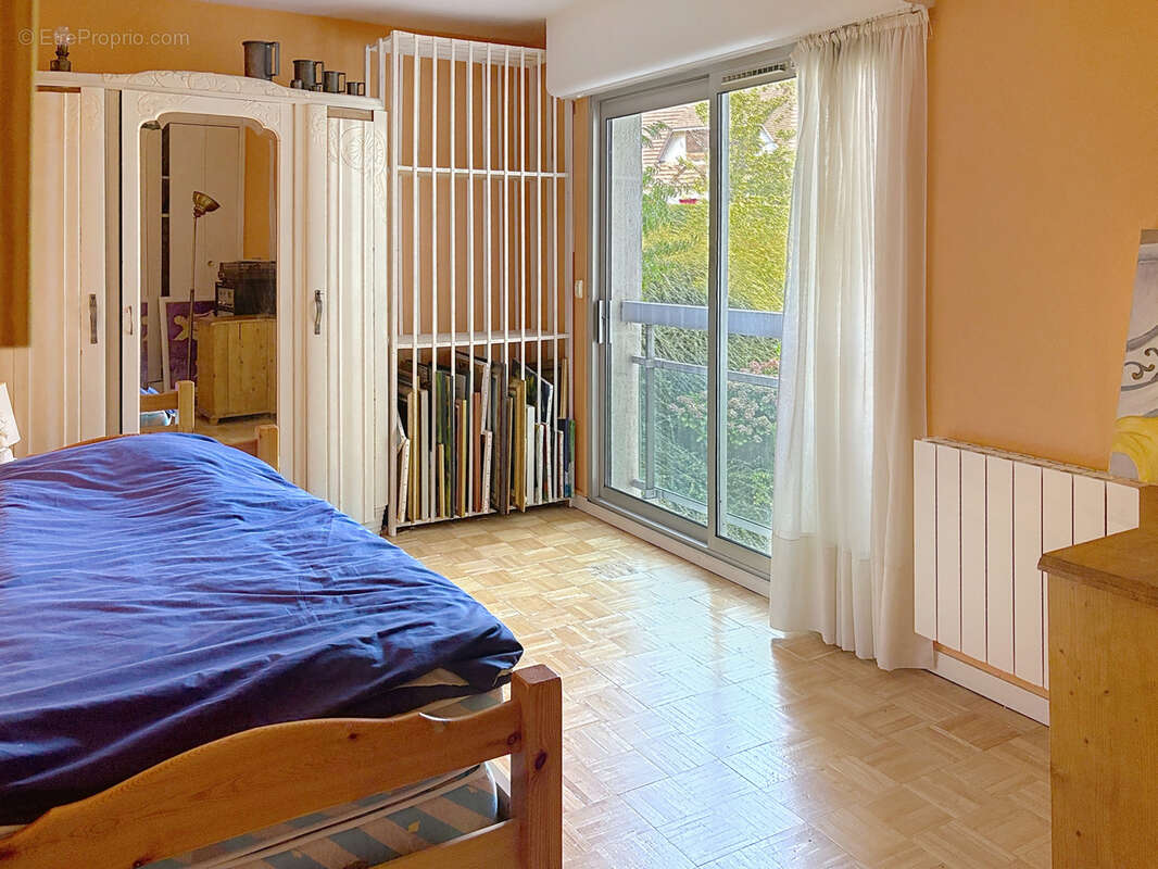 Appartement à LE MESNIL-ESNARD