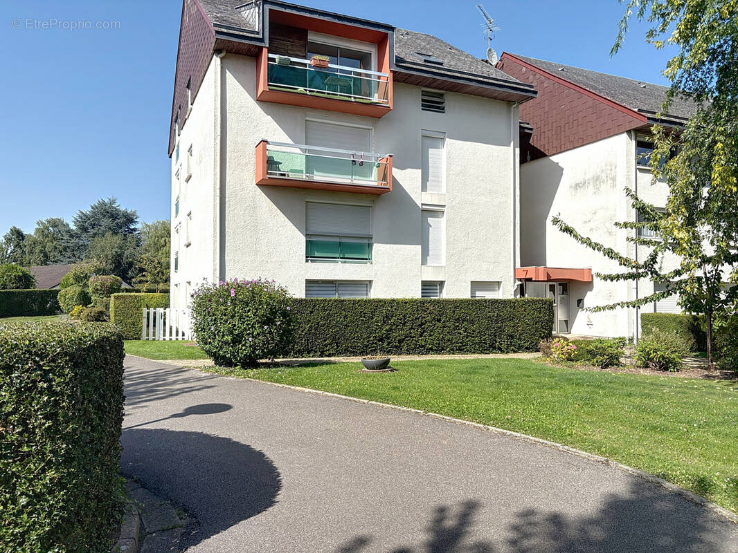 Appartement à LE MESNIL-ESNARD