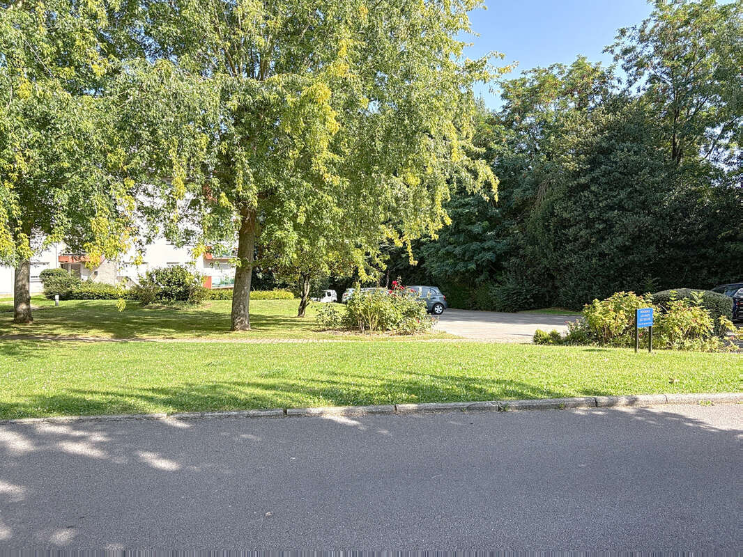 Appartement à LE MESNIL-ESNARD