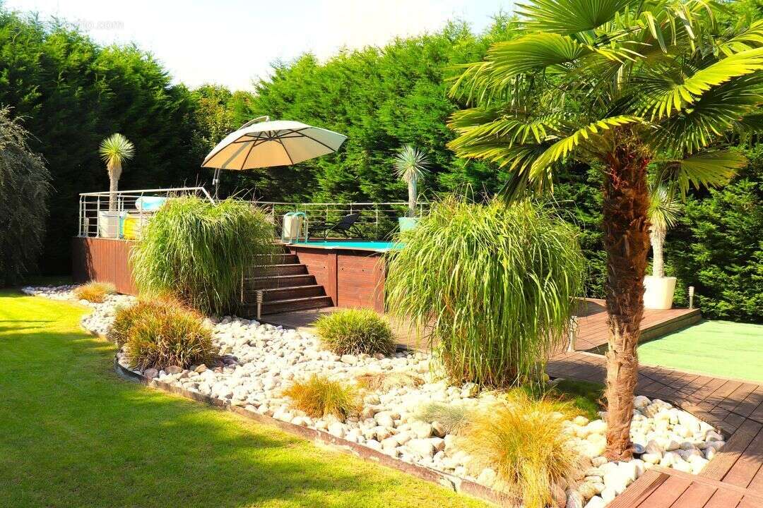 Maison à SAINT-ROMAIN-DE-COLBOSC