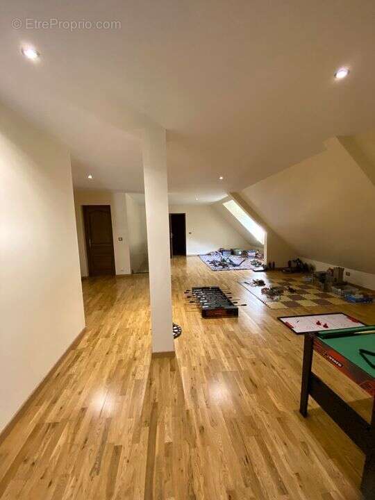 Maison à SAINT-ROMAIN-DE-COLBOSC