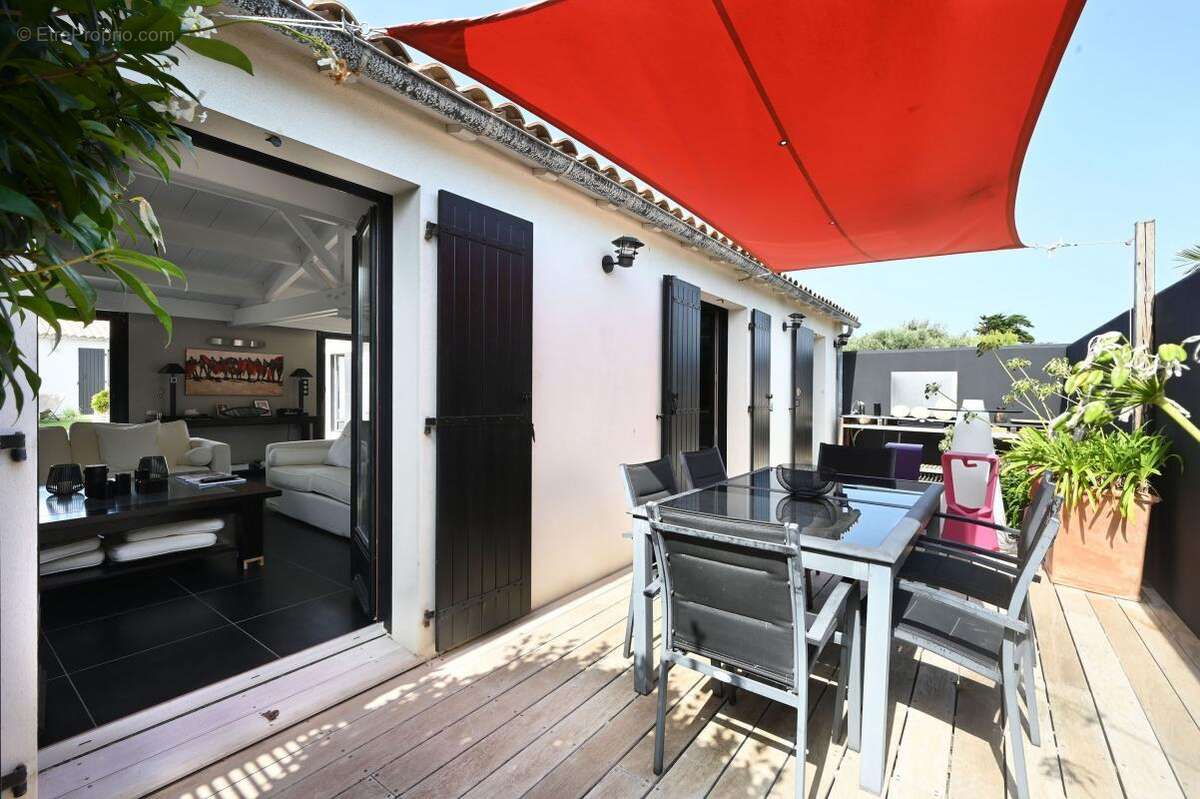 Maison à SAINT-CLEMENT-DES-BALEINES