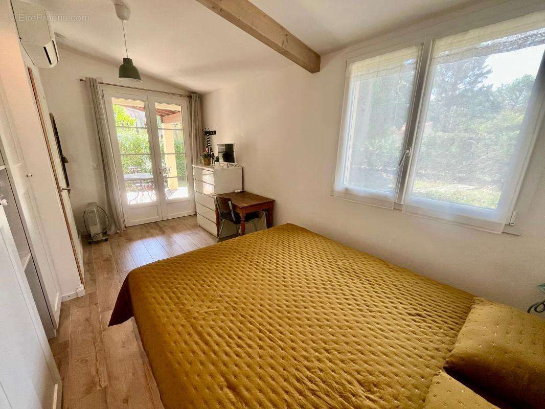 Maison à MEJANNES-LE-CLAP