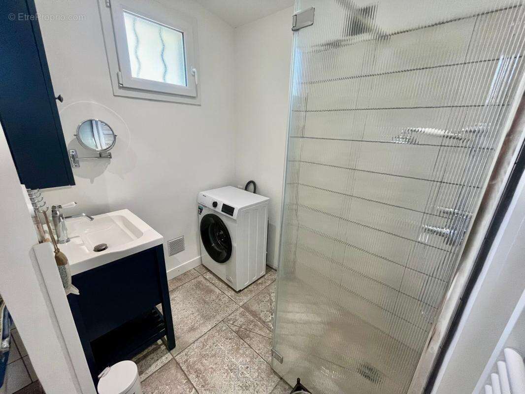 Maison à MEJANNES-LE-CLAP