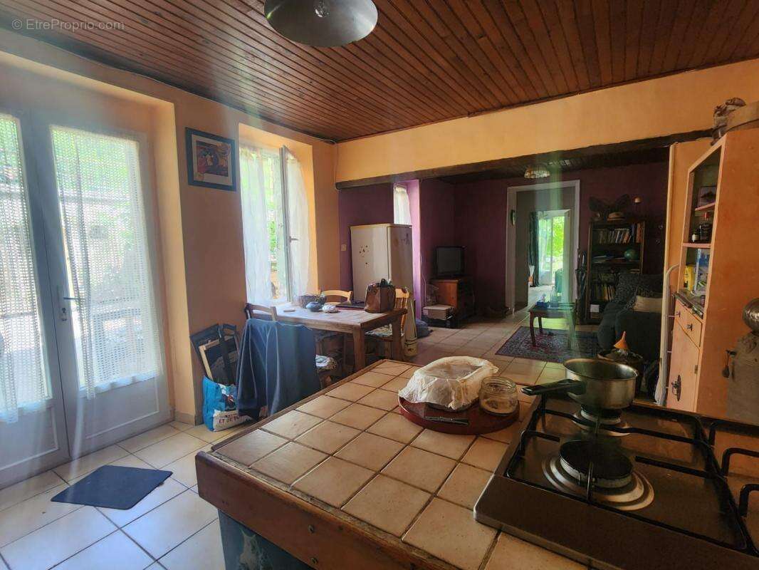 Appartement à BESSEGES