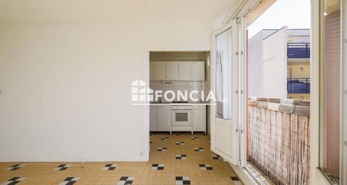 Appartement à FONTAINE