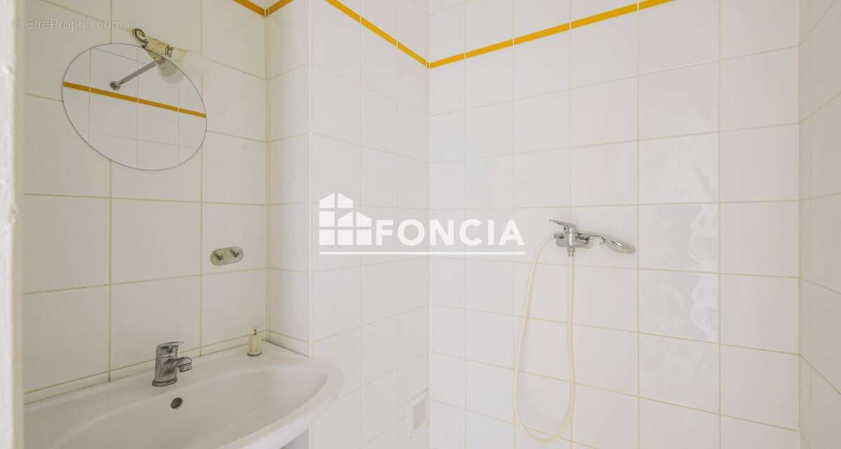 Appartement à FONTAINE