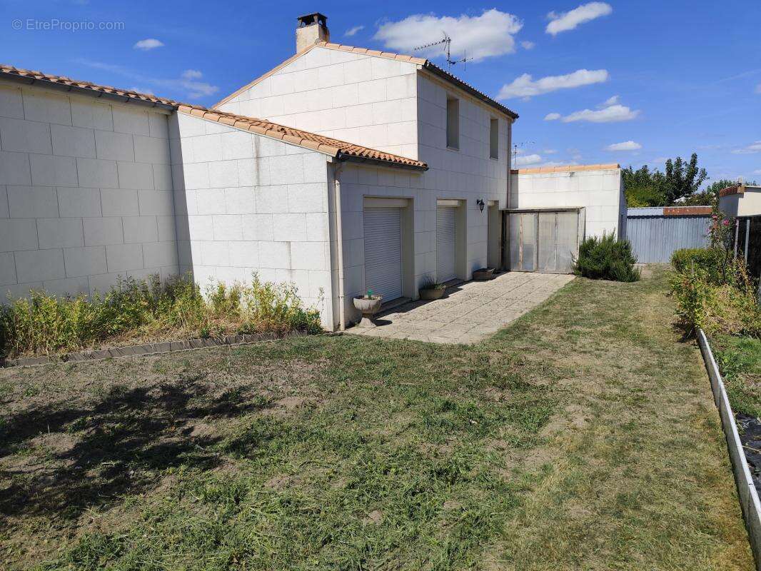 Maison à MORTAGNE-SUR-SEVRE