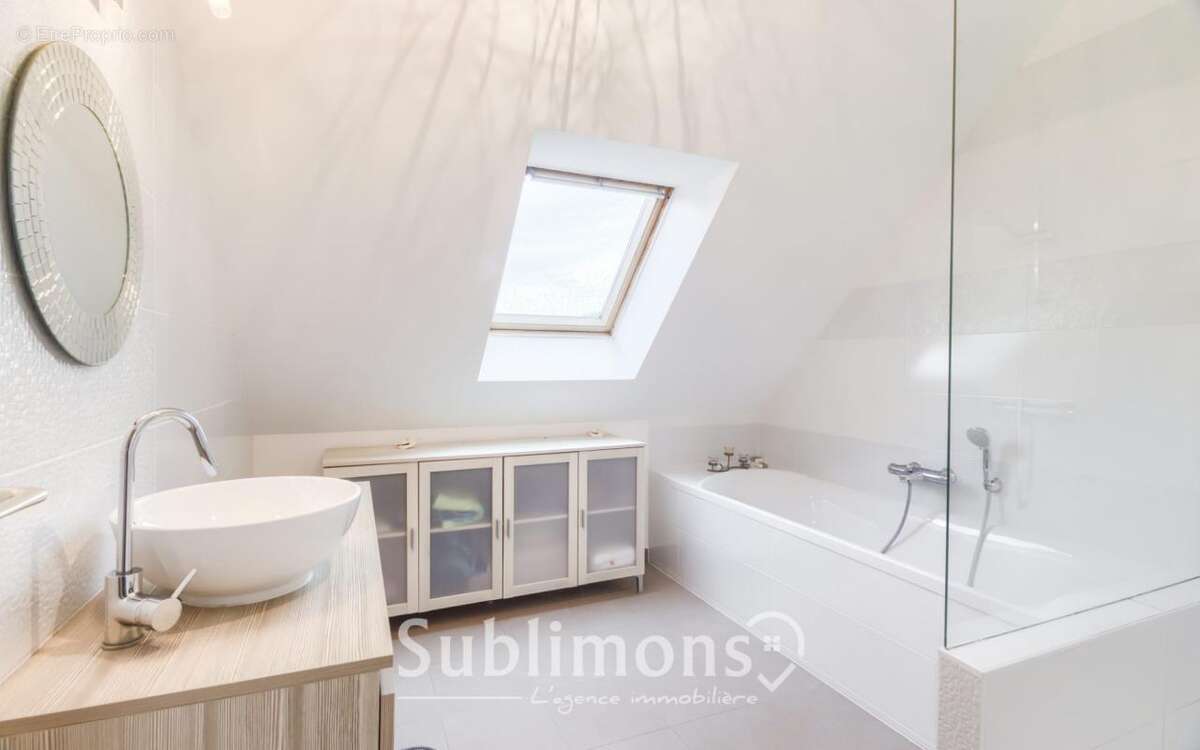 Maison à SAINT-ARMEL