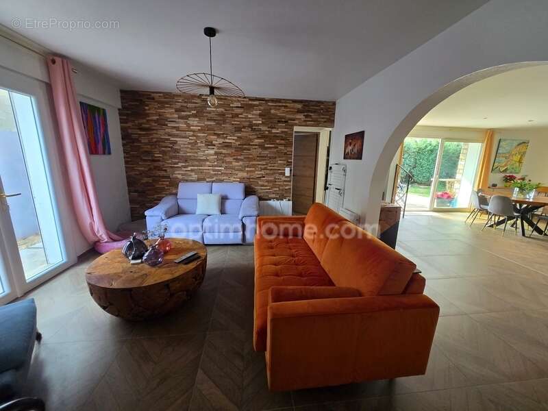 Appartement à PORT-DE-BOUC