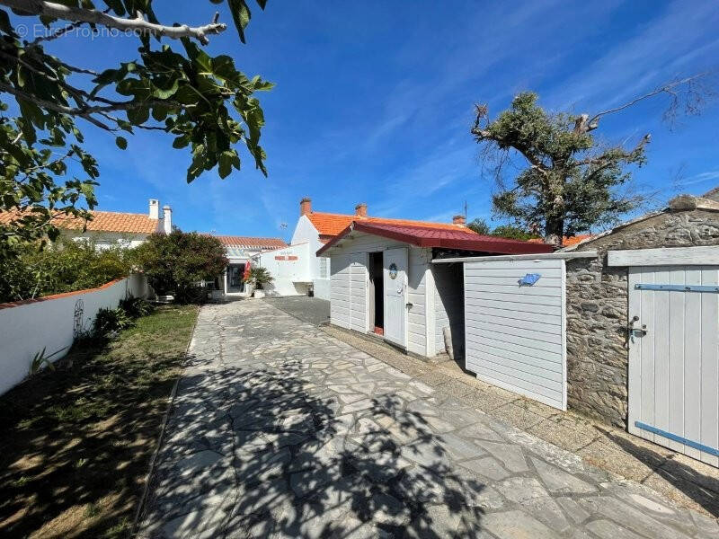 Maison à L&#039;EPINE