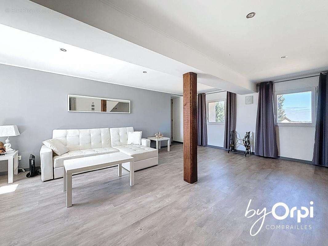 Maison à NEUF-EGLISE