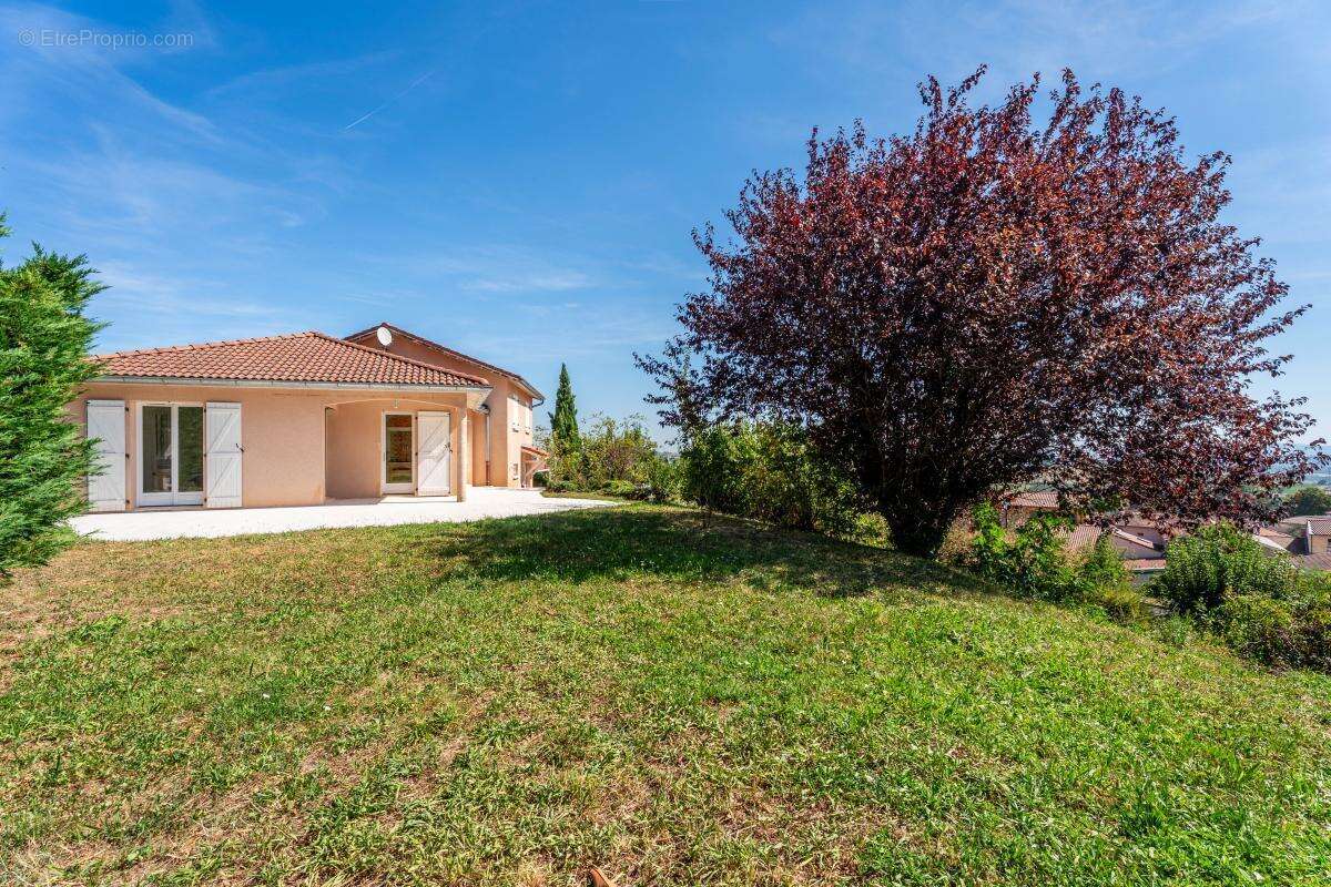 Maison à SAINT-ROMAIN-DE-POPEY