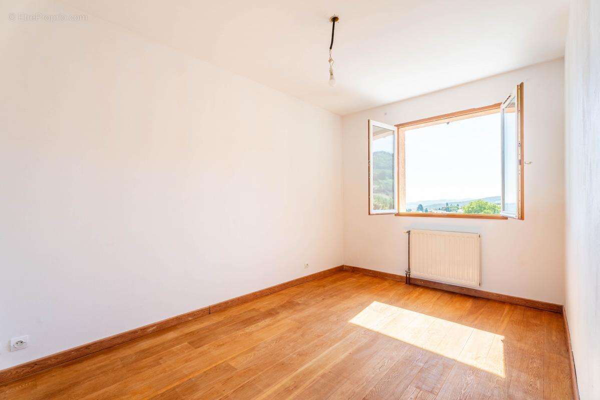 Maison à SAINT-ROMAIN-DE-POPEY