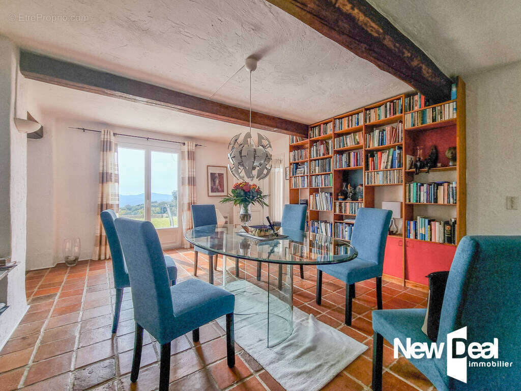 Maison à MONTAUROUX