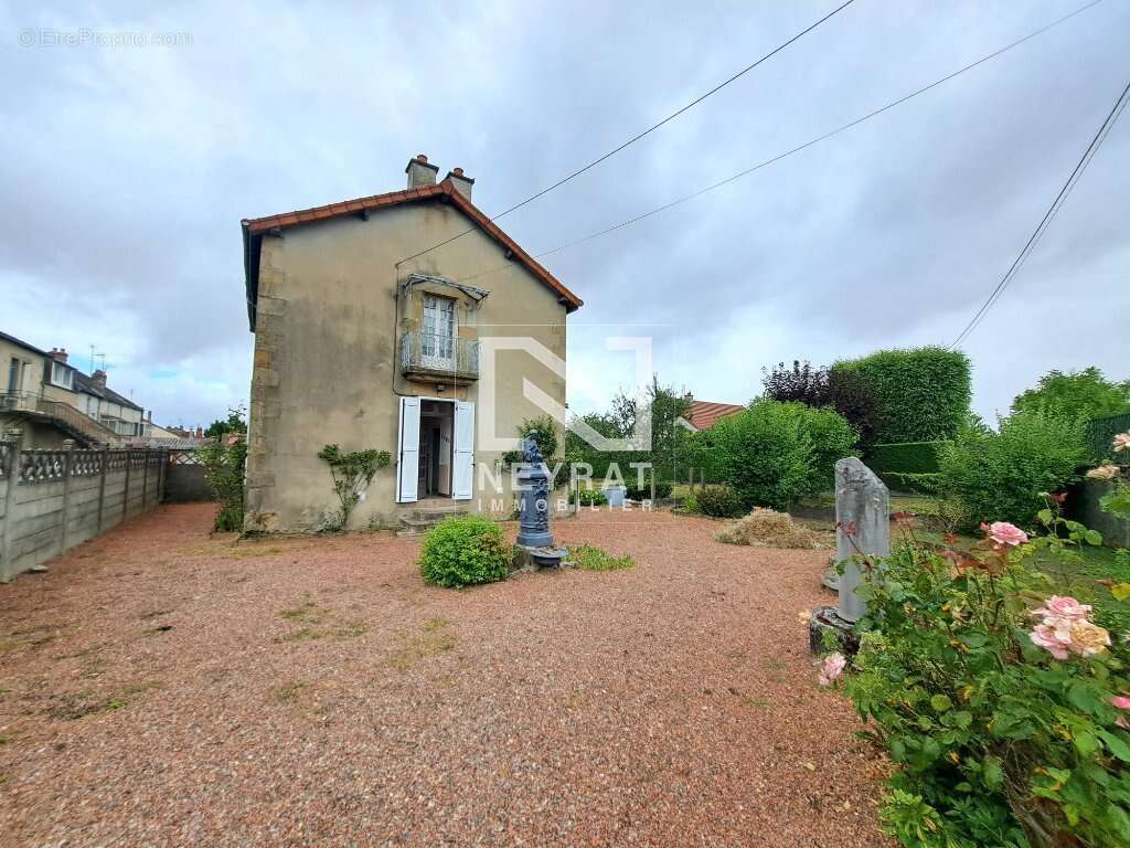 Maison à AUTUN