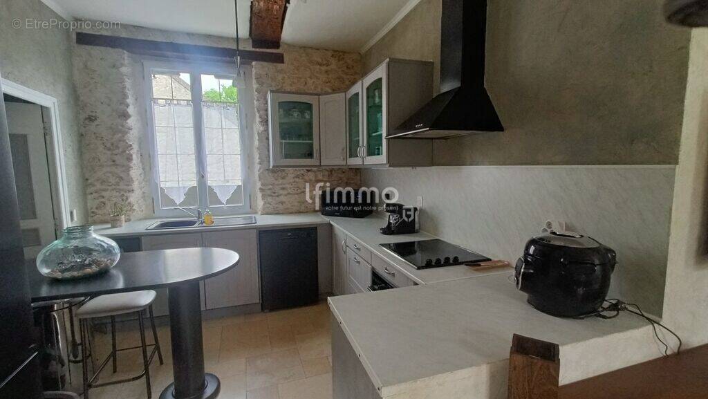 Maison à LONGUEVILLE