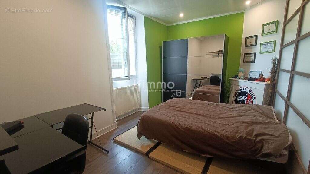 Maison à LONGUEVILLE