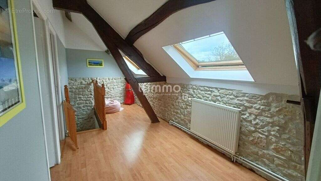 Maison à LONGUEVILLE