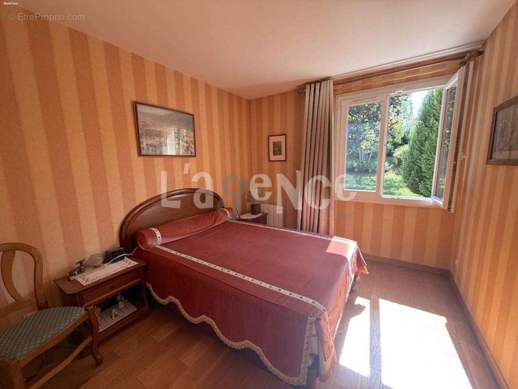 Maison à CLAYE-SOUILLY