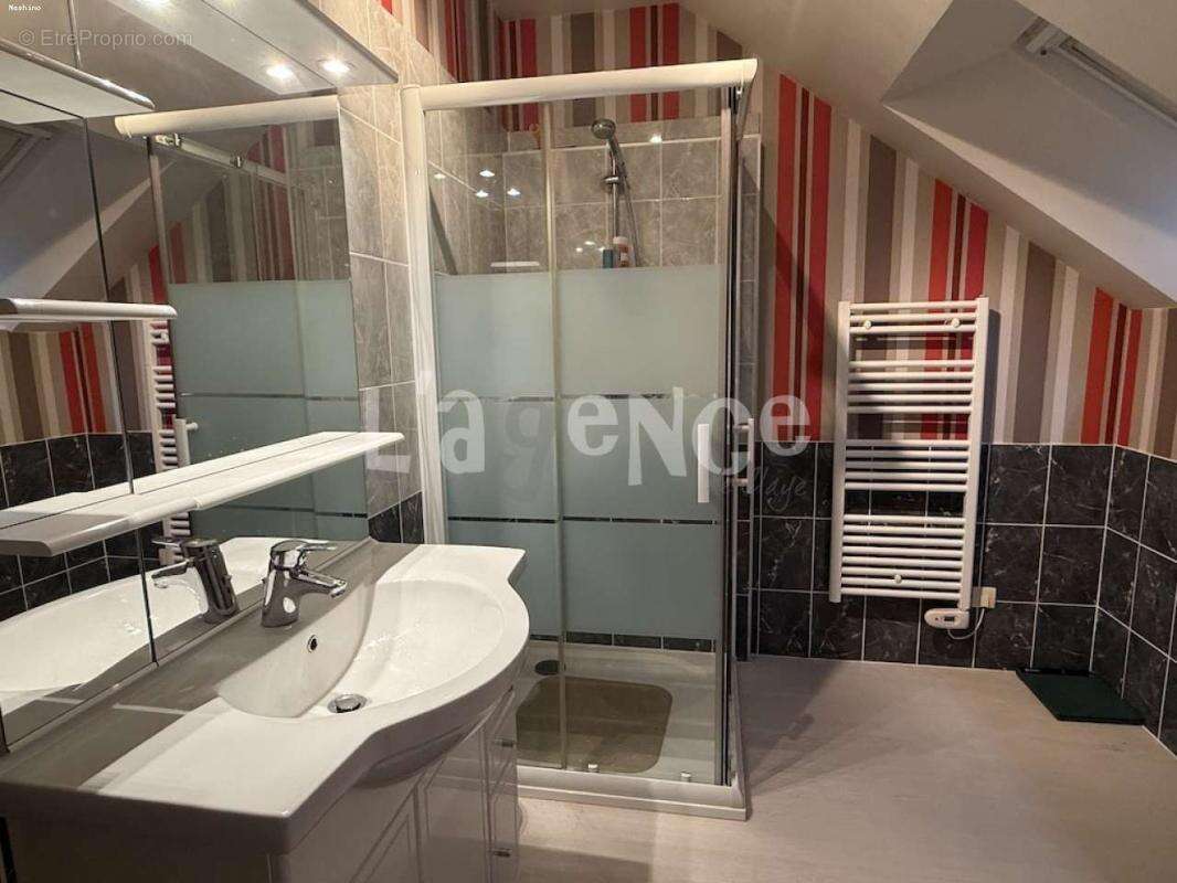 Maison à CLAYE-SOUILLY