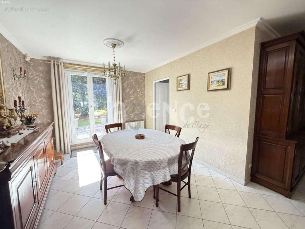 Maison à CLAYE-SOUILLY