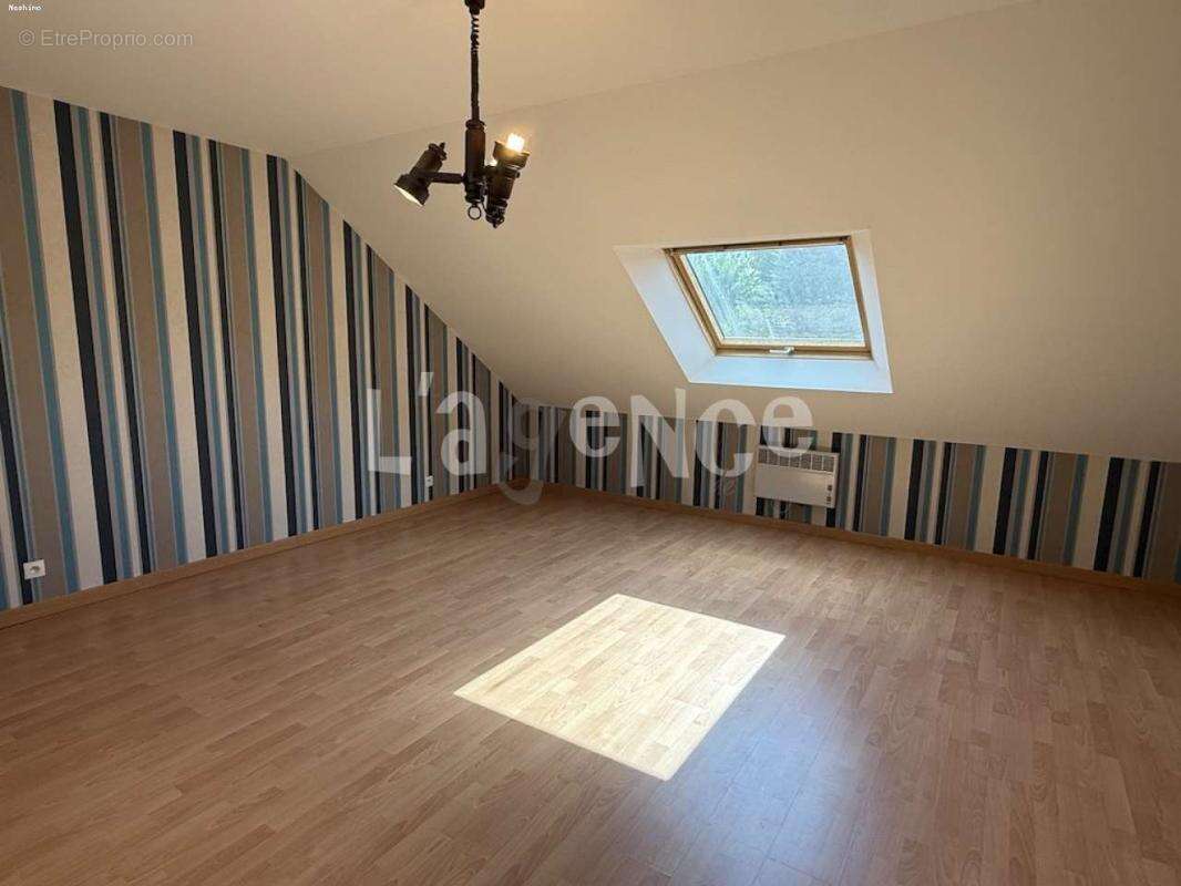 Maison à CLAYE-SOUILLY