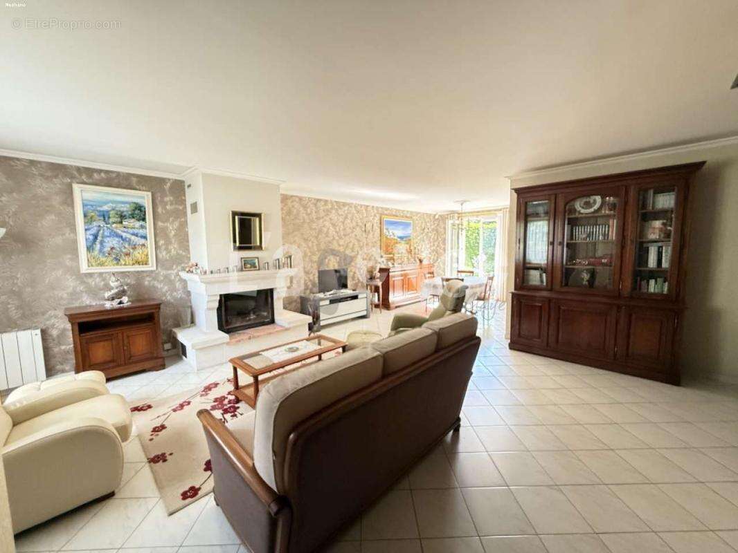 Maison à CLAYE-SOUILLY