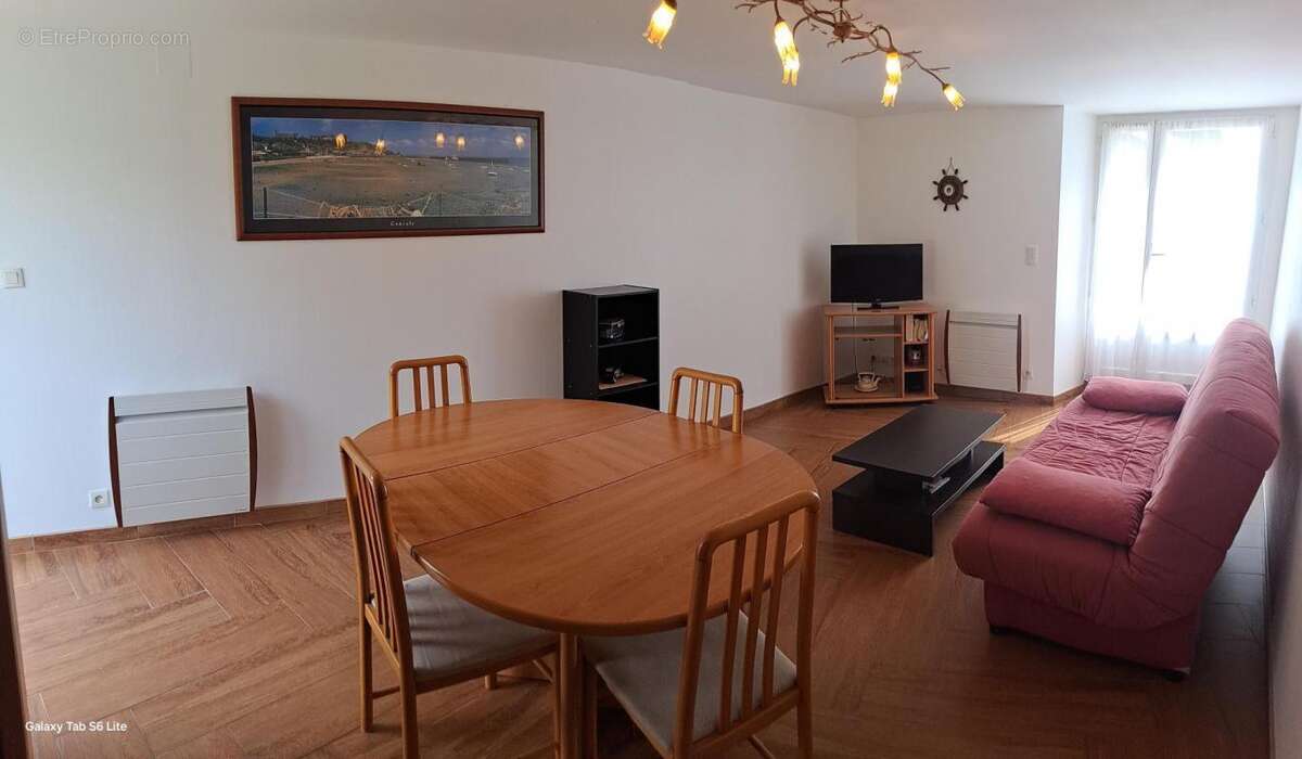 Maison à ROZ-LANDRIEUX