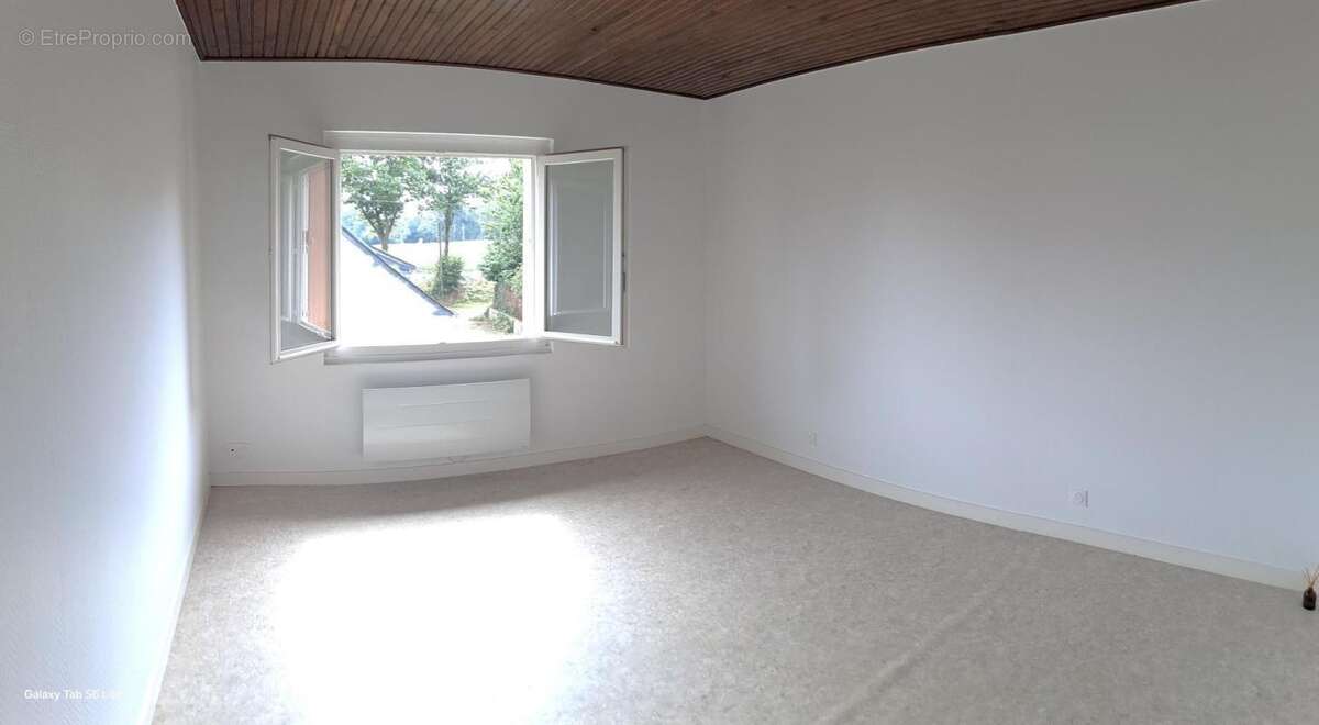 Maison à ROZ-LANDRIEUX