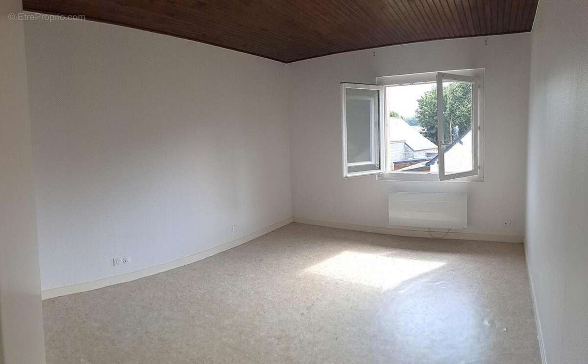 Maison à ROZ-LANDRIEUX