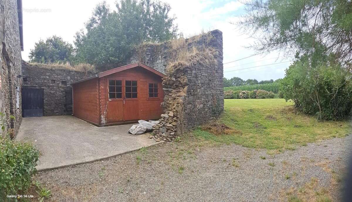 Maison à ROZ-LANDRIEUX