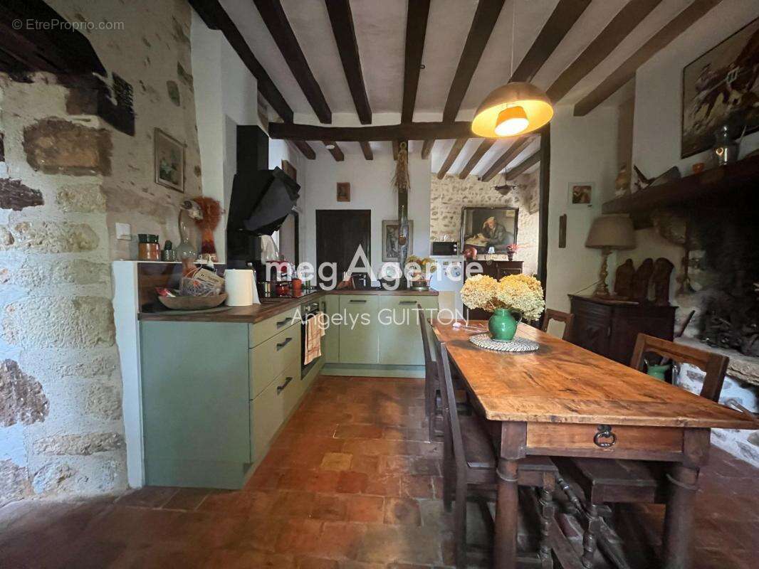 Maison à BEAUMONT-SUR-SARTHE