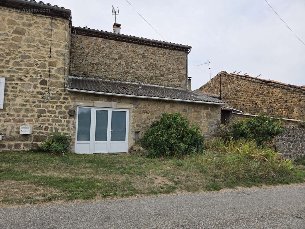 Maison à COLOMBIER-LE-VIEUX