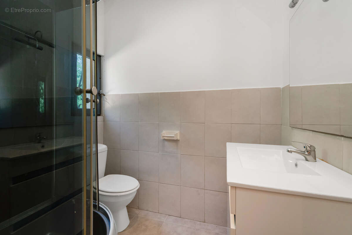 Maison à ROQUEBRUNE-SUR-ARGENS