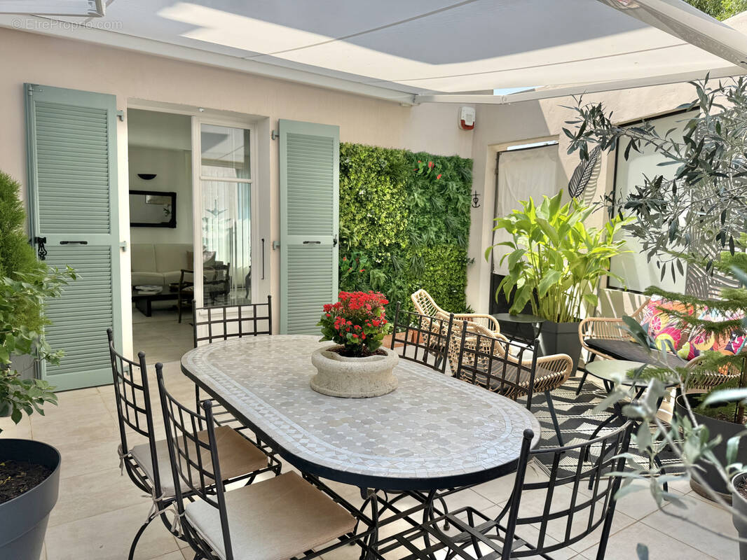 Appartement à HYERES